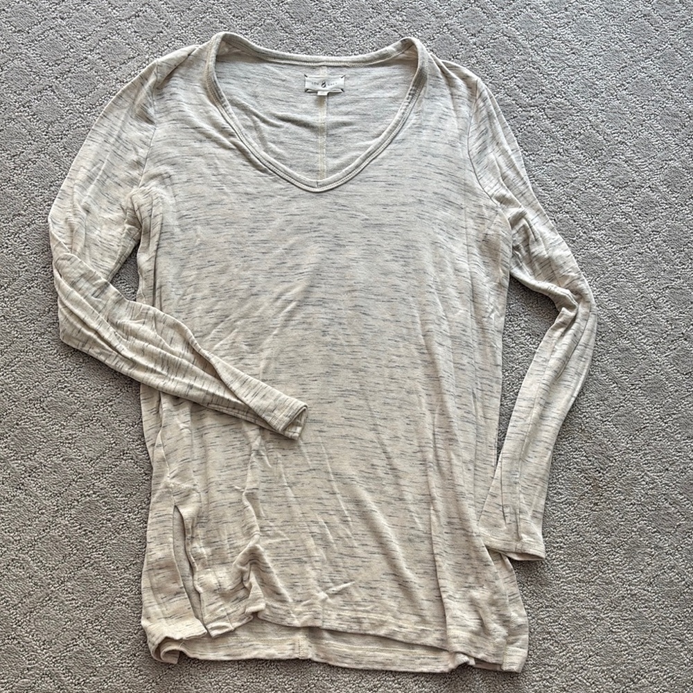 Lou and Grey Women's Cream Long Sleeve Top